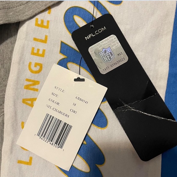 Chargers T-Shirt - Picture 3 of 3